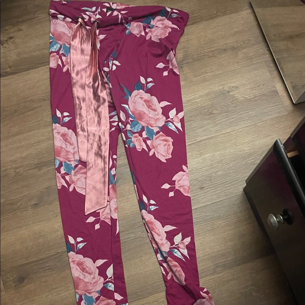 Cute Booty Lounge Floral Pink Pants